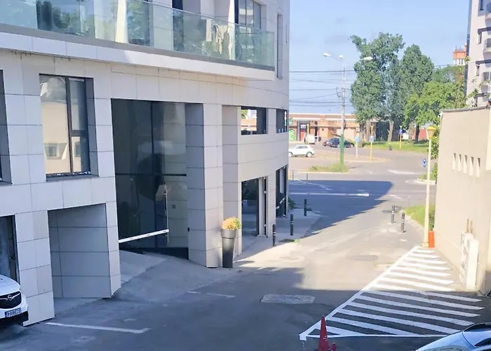 Sunny Loft مامايا